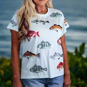 NWT Queen Of Sparkles Mint Multi Fish Tee